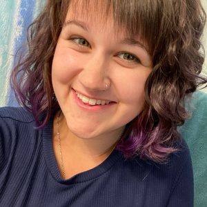 Meet your Posher, Danaka